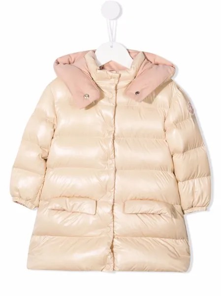 Moncler Enfant пуховик с нашивкой-логотипом