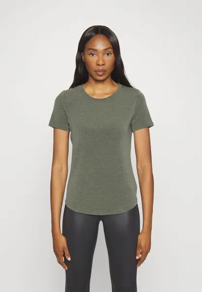 Базовая футболка BREATHE CREWNECK GAP, омела