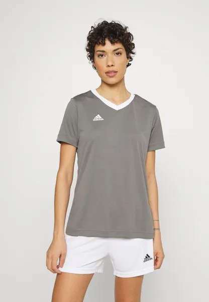 Спортивная футболка Adidas