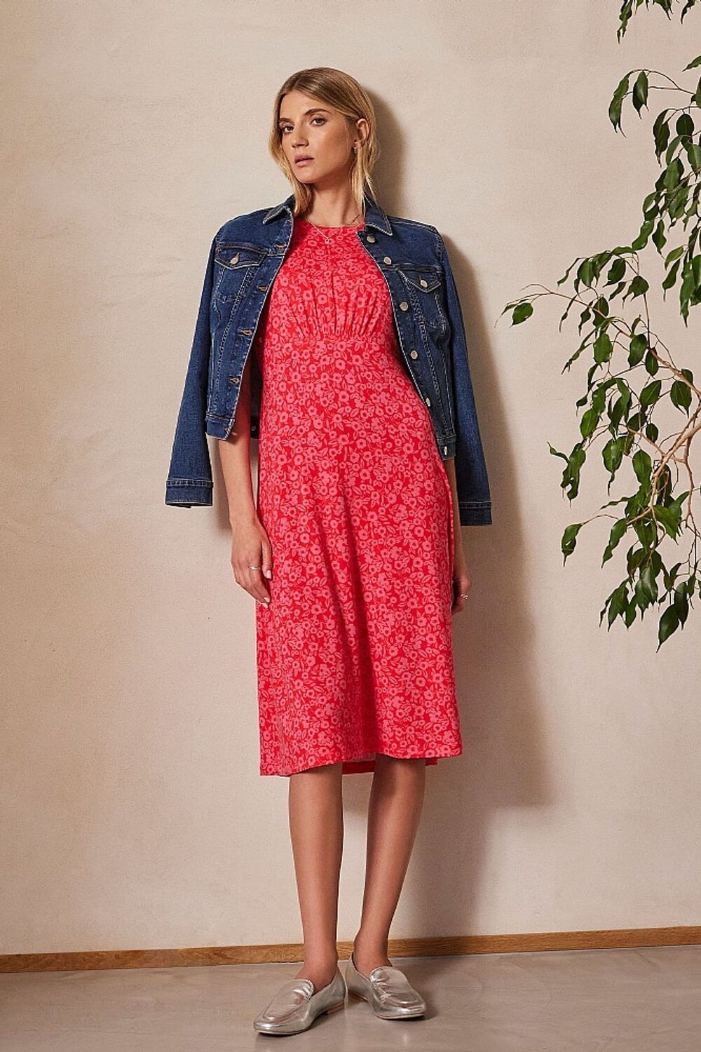 Crew Clothing Платье из джерси с принтом Jenna и круглым вырезом Crew Clothing Company, розовый
