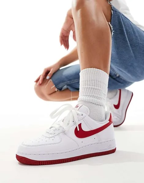 Nike – Air Force 1 – Бело-красная спортивная обувь