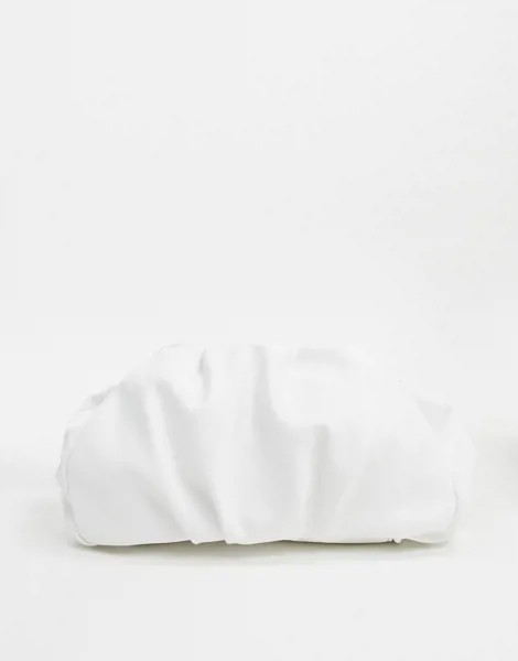 Белый oversized-клатч со сборками ASOS DESIGN