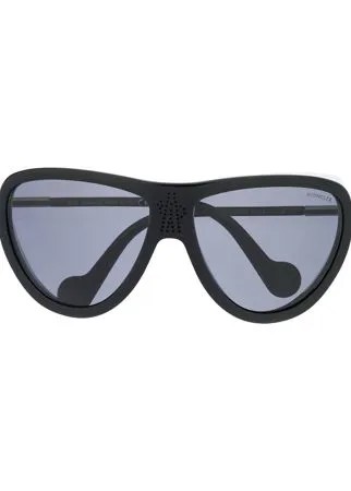 Moncler Eyewear солнцезащитные очки в массивной оправе