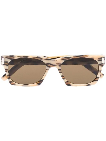 Saint Laurent Eyewear солнцезащитные очки SL402 в квадратной оправе