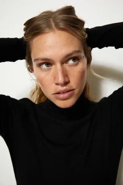 Блузка из модала с воротником-поло H&M, черный
