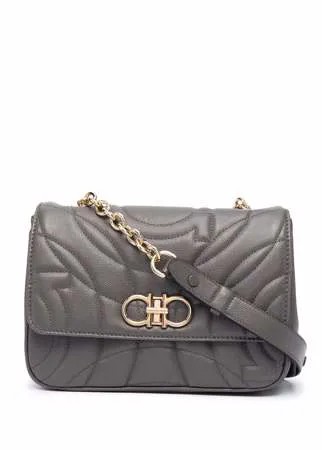 Salvatore Ferragamo стеганая сумка на плечо с декором Gancini