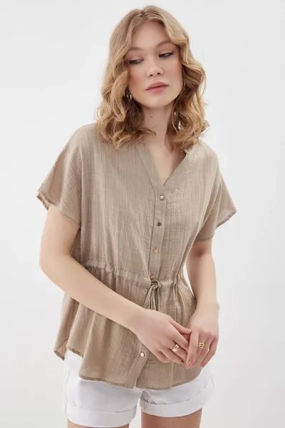 Свободная блузка с присборенной талией на пуговицах Vitrin, коричневый