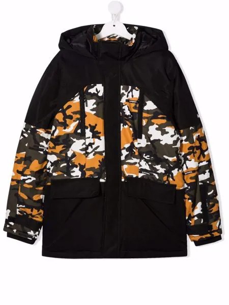 Timberland Kids пальто с камуфляжной вставкой
