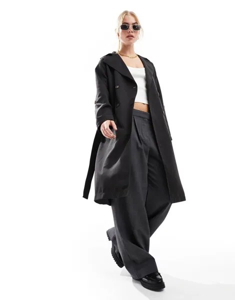 Черный тренч Stradivarius