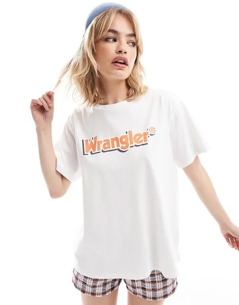 Футболка Wrangler Girlfriend цвета Wei с логотипом