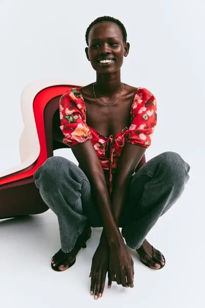 Короткая блузка H&M, красный/цветы