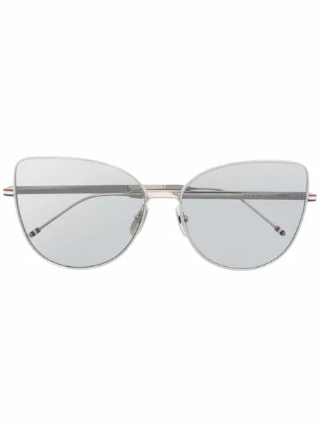 Thom Browne Eyewear солнцезащитные очки в оправе 'бабочка'