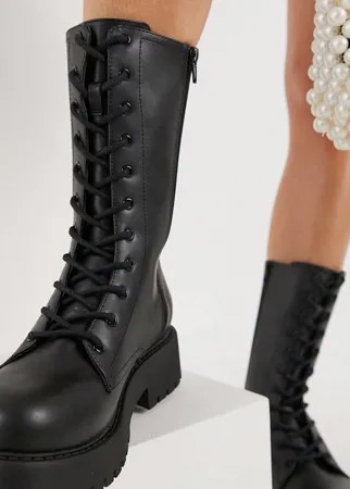 Черные ботинки из искусственной кожи на массивной подошве со шнуровкой Monki Derek-Черный цвет