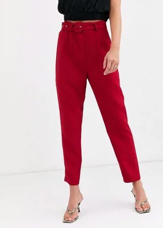 Красные строгие брюки с ремнем Missguided-Красный