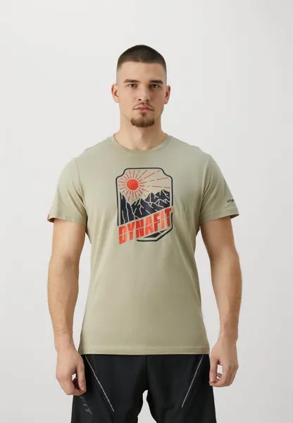 Футболка с принтом GRAPHIC TEE Dynafit, цвет rock khaki/badge