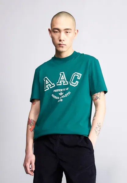 Футболка с принтом HACK TEE adidas Originals, цвет collegiate green