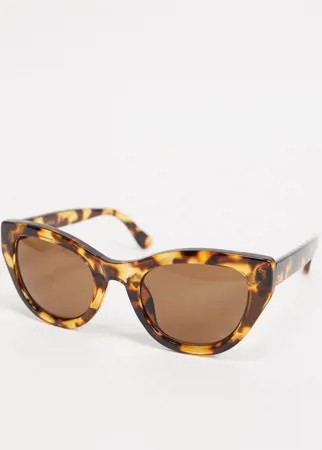 Солнцезащитные очки «кошачий глаз» в черепаховой оправе в стиле 