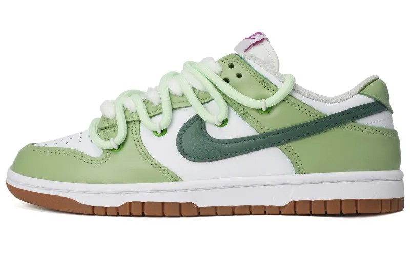 Кроссовки Nike Dunk Skateboarding Shoes Women's Low-top Green, зеленый