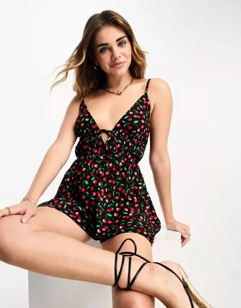 Комбинезон Miss Selfridge с бретелями и вишневым принтом