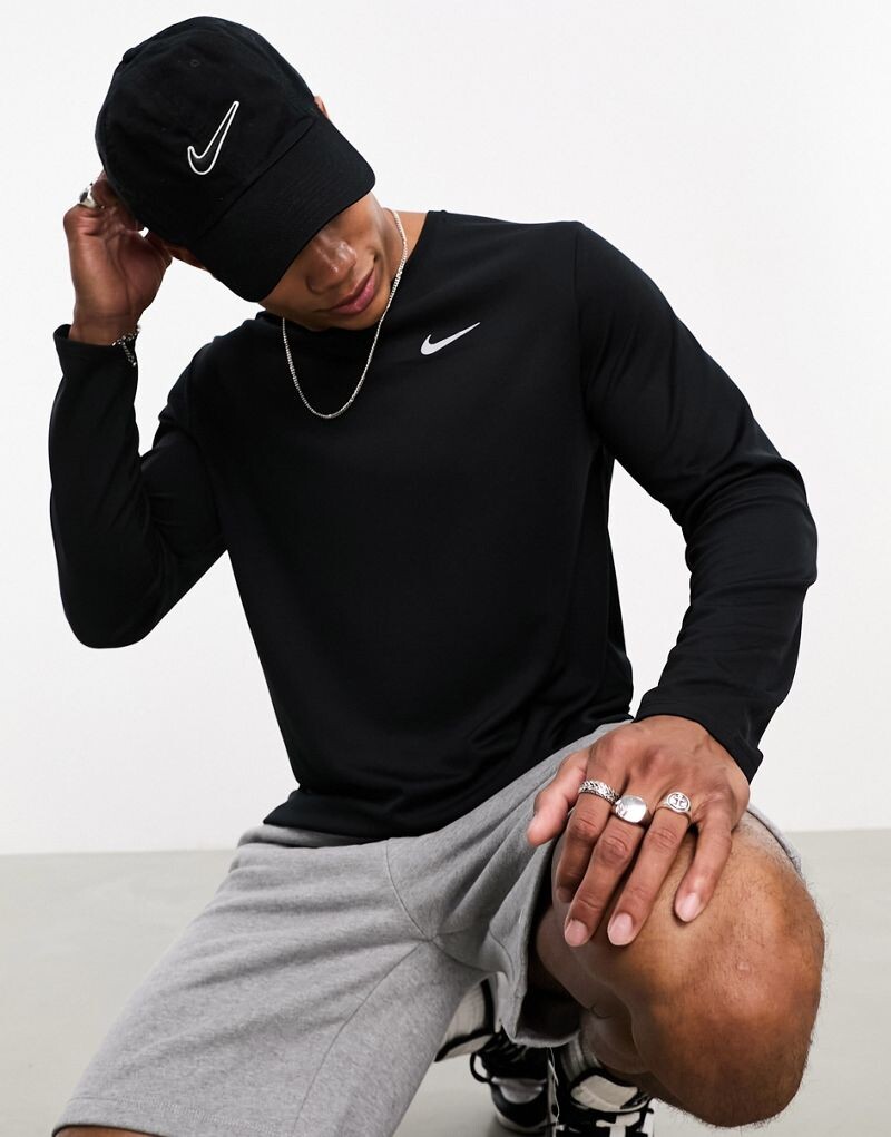 Черные лонгсливы с длинными рукавами Nike Dri-fit Miler