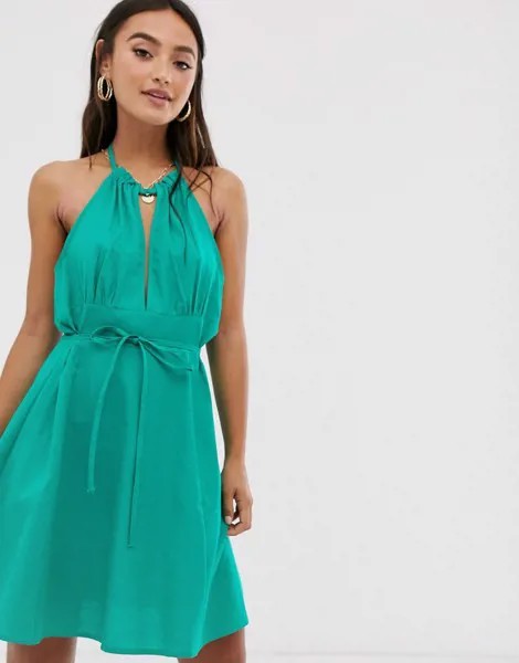 Приталенный сарафан мини с поясом ASOS DESIGN-Зеленый