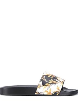 Versace шлепанцы с принтом Acanthus
