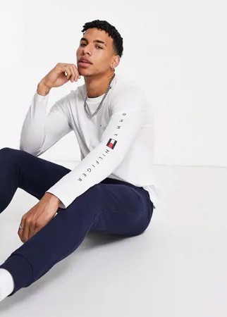 Белый лонгслив с логотипом-флагом Tommy Hilfiger Essential
