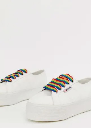 Эксклюзивные белые массивные кроссовки с разноцветными шнурками Superga 2790-Белый