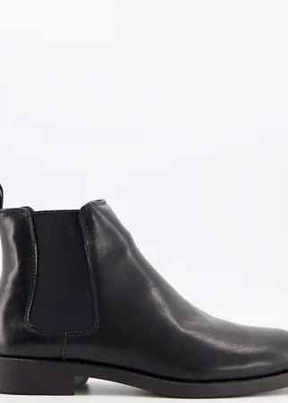 Черные ботинки челси для широкой стопы из искусственной кожи с черной подошвой ASOS DESIGN-Черный цвет