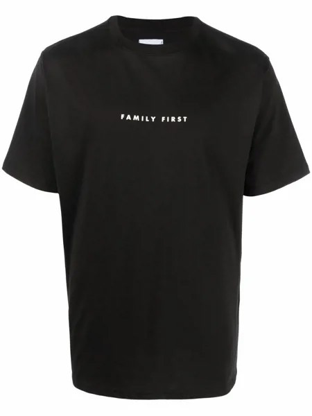Family First футболка с логотипом