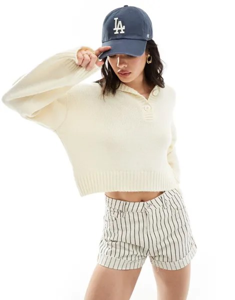 ASOS DESIGN – Кремовый свитер с воротником на пуговицах