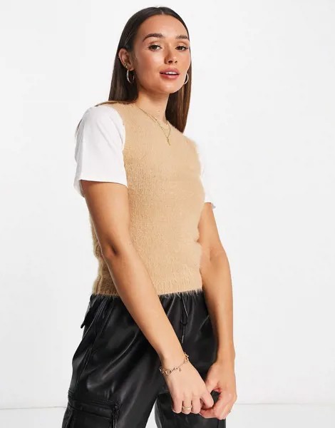Жилет из пушистого трикотажа бежевого цвета Vero Moda FRSH-Коричневый цвет