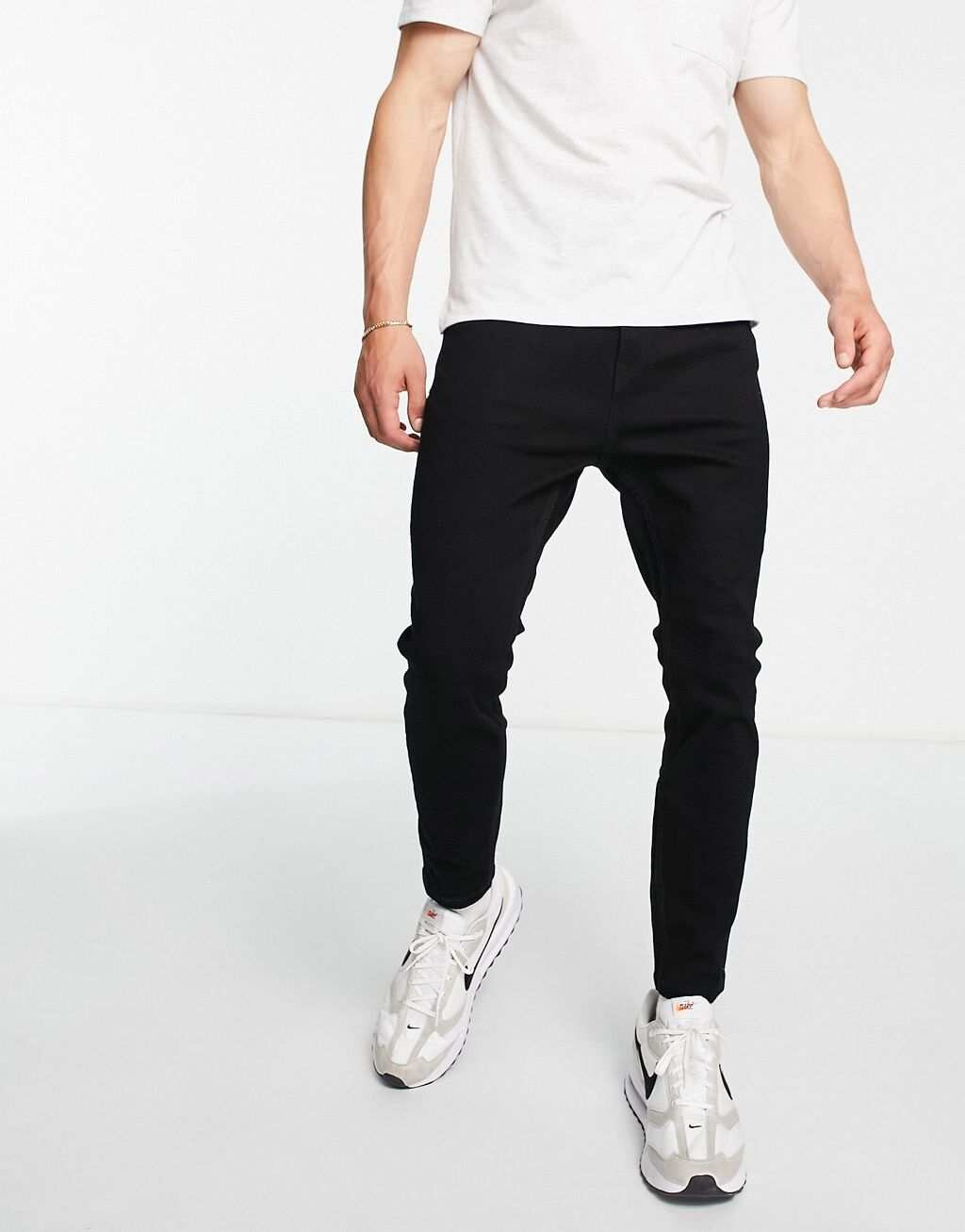 Черные базовые джинсы-морковки Pull&Bear
