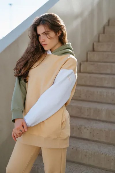 Женские толстовки и олимпийки Rawwwr clothing