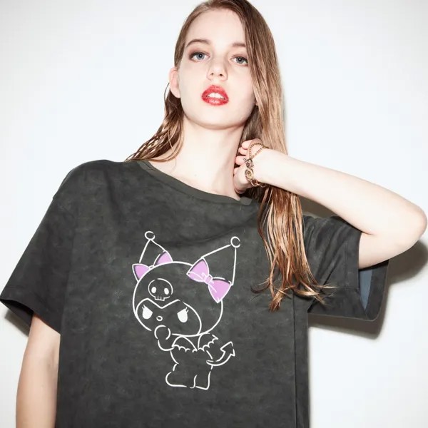 Футболка оверсайз Kuromi & My Melody UT Graphic Uniqlo, темно-серый