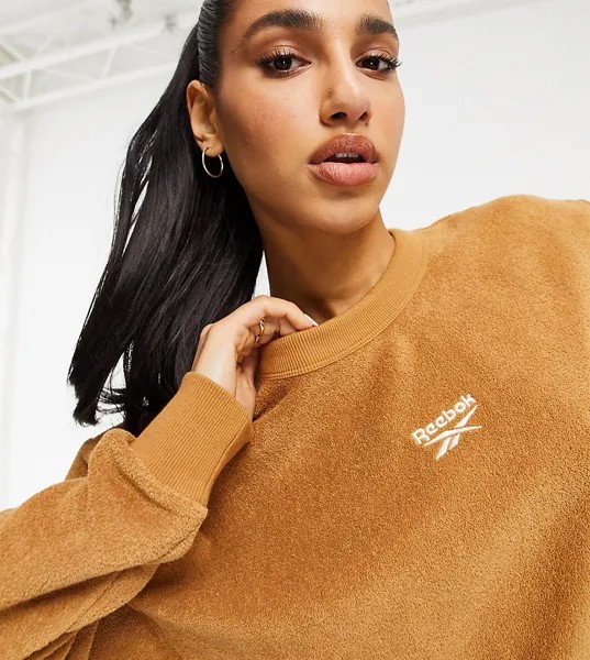 Светло-коричневый махровый свитшот от комплекта Reebok Classics Toast – эксклюзивно для ASOS-Коричневый цвет