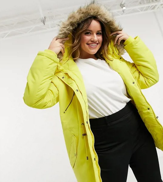 Желтая парка с пушистым капюшоном и завязкой на поясе Vero Moda Curve-Желтый