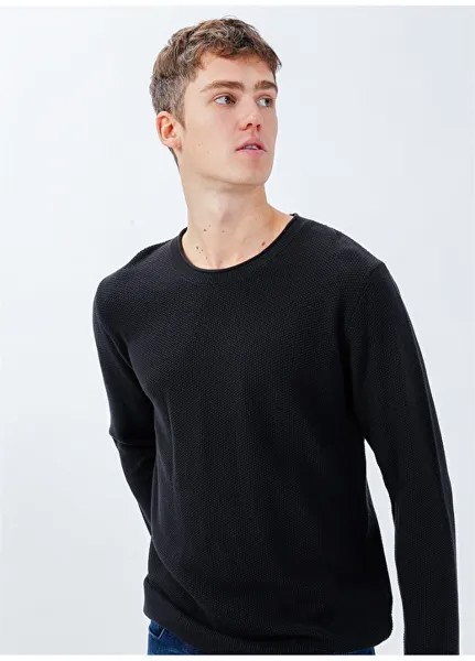 Однотонный черный мужской свитер с круглым вырезом Aeropostale