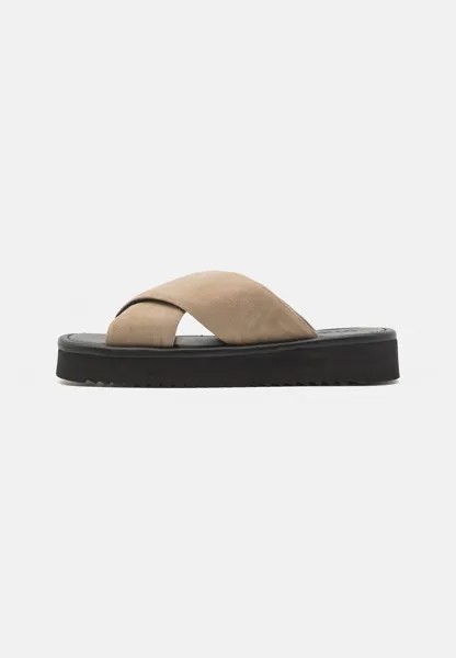 Тапочки Leather Zign, бежевые