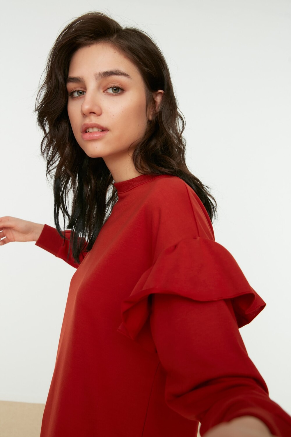 Вязаный свитшот с круглым вырезом и рюшами Trendyol Modest, оранжевый