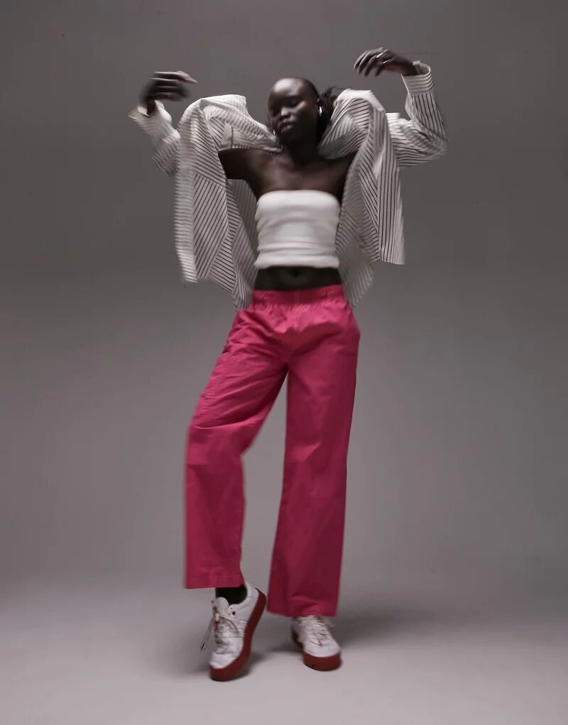 Ярко-розовые повседневные брюки карго Topshop с заниженной талией и складками