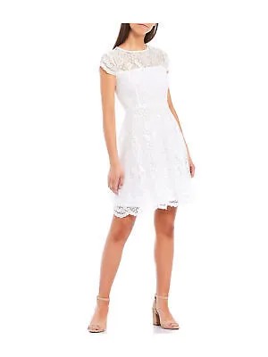 KENSIE DRESSES Женское белое короткое вечернее платье с короткими рукавами и расклешенным платьем 4