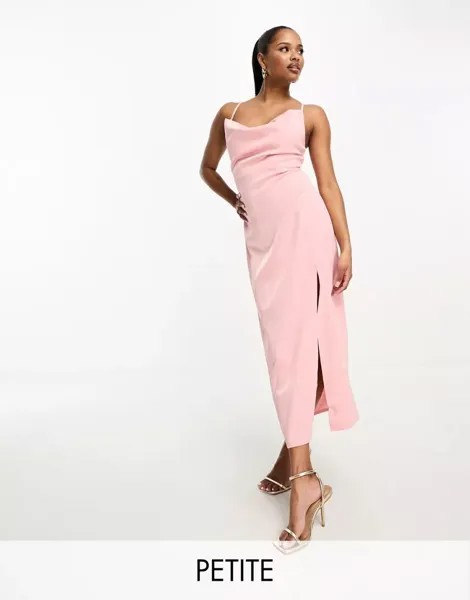 Эксклюзивное нежно-розовое атласное платье макси In The Style с завязкой на вырезе