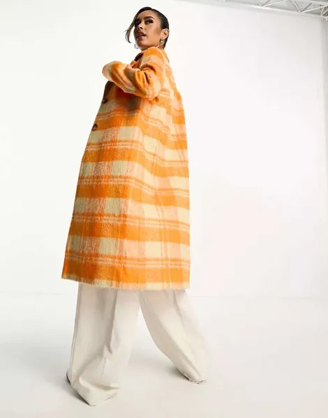 Оранжевое узкое пальто на пуговицах Helene Berman