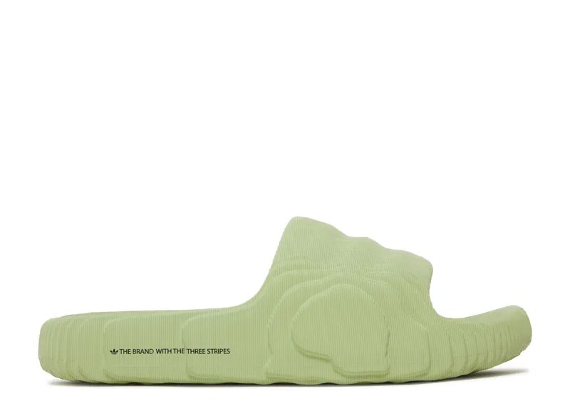 Кроссовки adidas Adilette 22 Slides 'Magic Lime', зеленый
