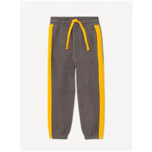 Коричневые спортивные брюки Jogger с лампасами для мальчика Gloria Jeans, размер 3-4г/104