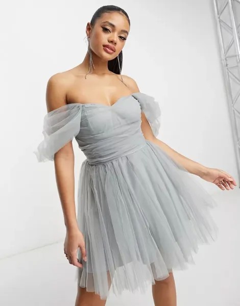 Эксклюзивное светло-серое мини-платье из тюля с запахом Lace & Beads