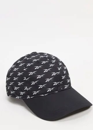 Черная кепка Reebok Tech Style-Черный цвет