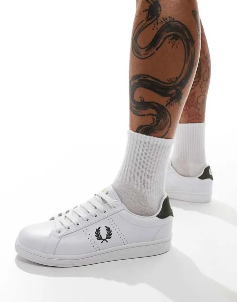 Бело-зеленые кожаные кроссовки Fred Perry B721