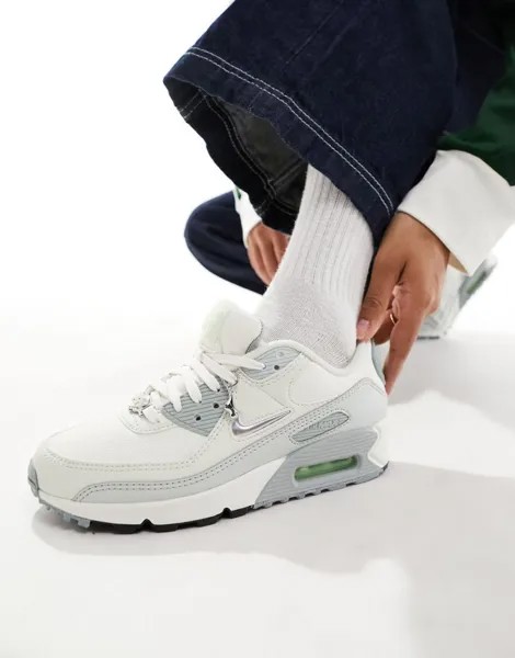 Nike – Air Max 90 NN – спортивная обувь серебристого и кремового цвета